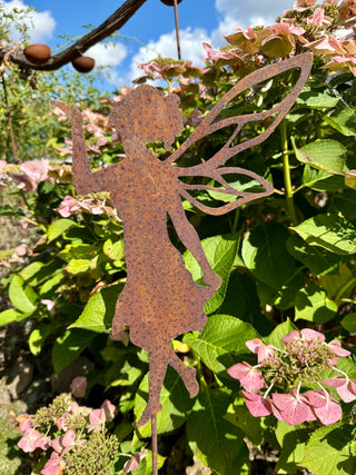 Elfe mit Kusshand als Gartenstecker -groß-