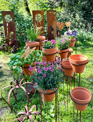 Blumen-/ Kräuterstab mit passendem Tontopf