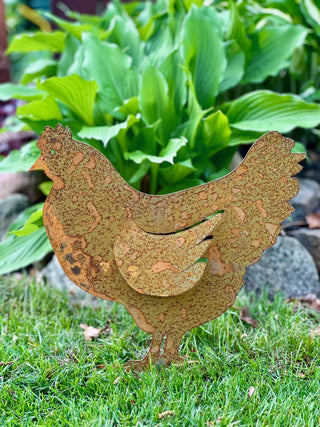 Huhn als Gartenstecker